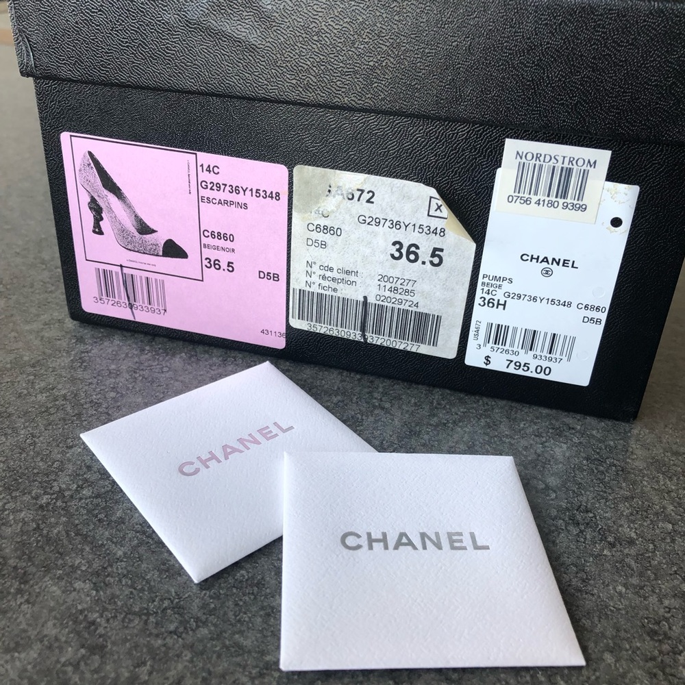 Chanel Diamond Knot Beige Pumps - Picture 8 of 8